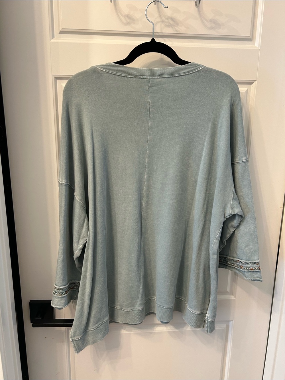 Easel - Boho Peace Sign Sweatshirt - sage - Picture 7 of 7